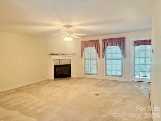 112 Mooreland Drive NE, Conover, NC 28613