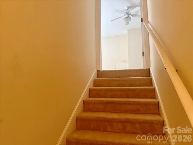 112 Mooreland Drive NE, Conover, NC 28613