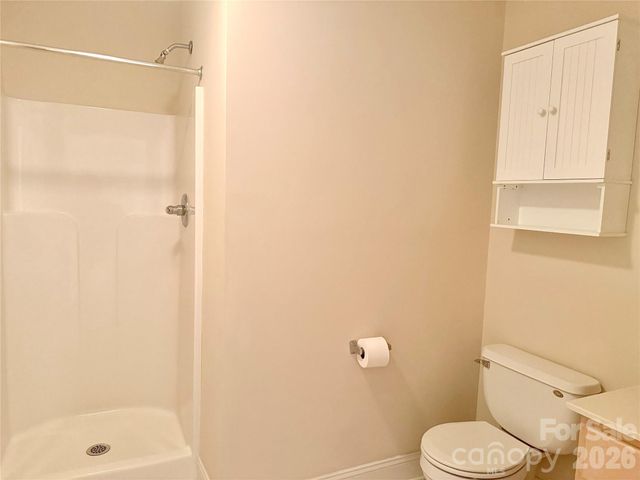 112 Mooreland Drive NE, Conover, NC 28613