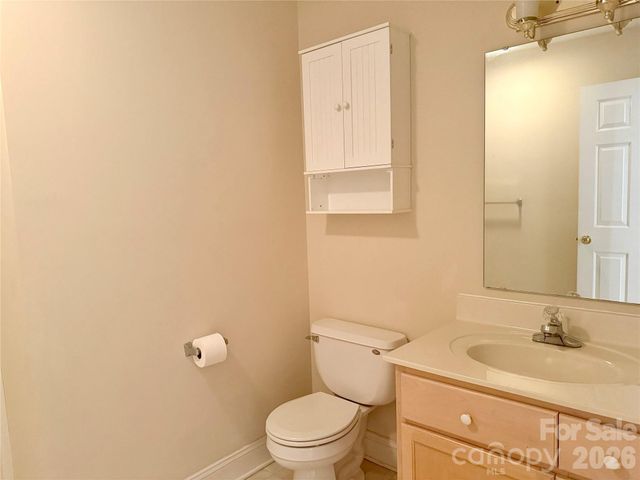 112 Mooreland Drive NE, Conover, NC 28613