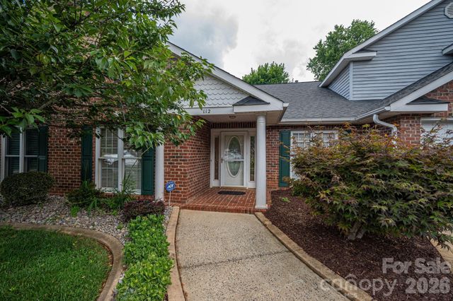 112 Mooreland Drive NE, Conover, NC 28613
