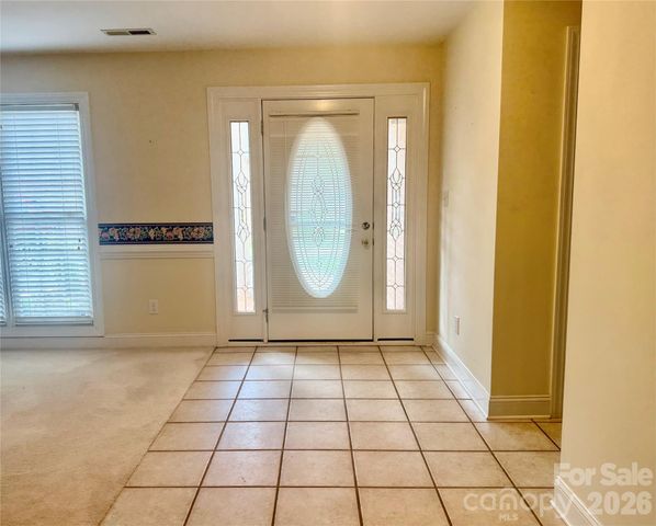 112 Mooreland Drive NE, Conover, NC 28613