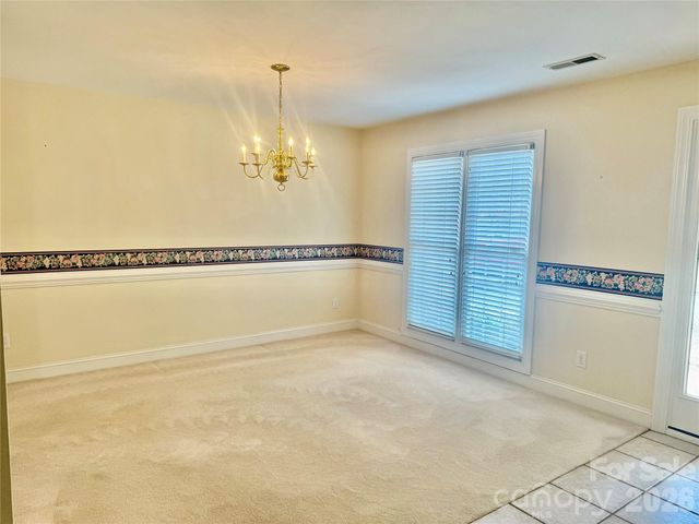 112 Mooreland Drive NE, Conover, NC 28613