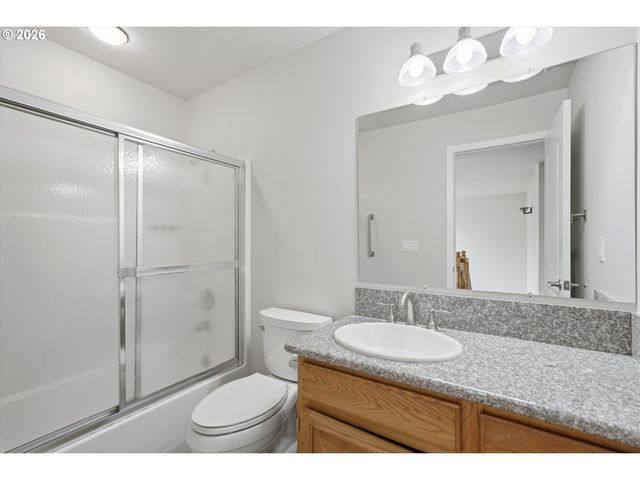 5701 Ne SILO Dr, Hillsboro, OR 97124