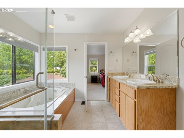 5701 Ne SILO Dr, Hillsboro, OR 97124