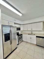 3690 N 56th Ave 902, Hollywood, FL 33021