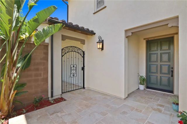 67 Hazelton, Irvine, CA 92620