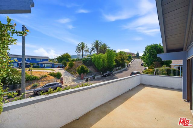 4355 Chaumont Road, Los Angeles, CA 91364