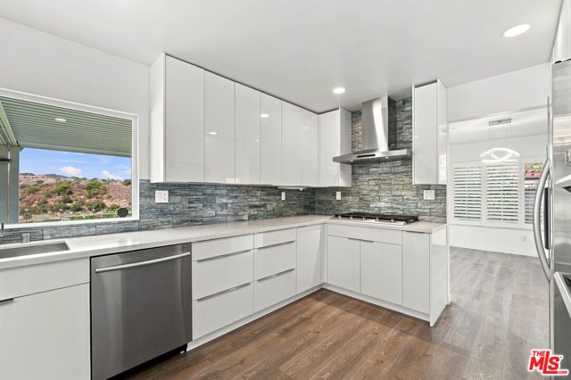 4355 Chaumont Road, Los Angeles, CA 91364