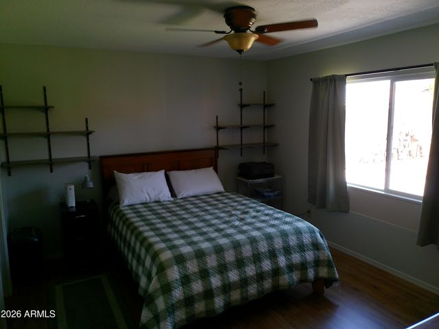 2142 W ENID Avenue, Mesa, AZ 85202