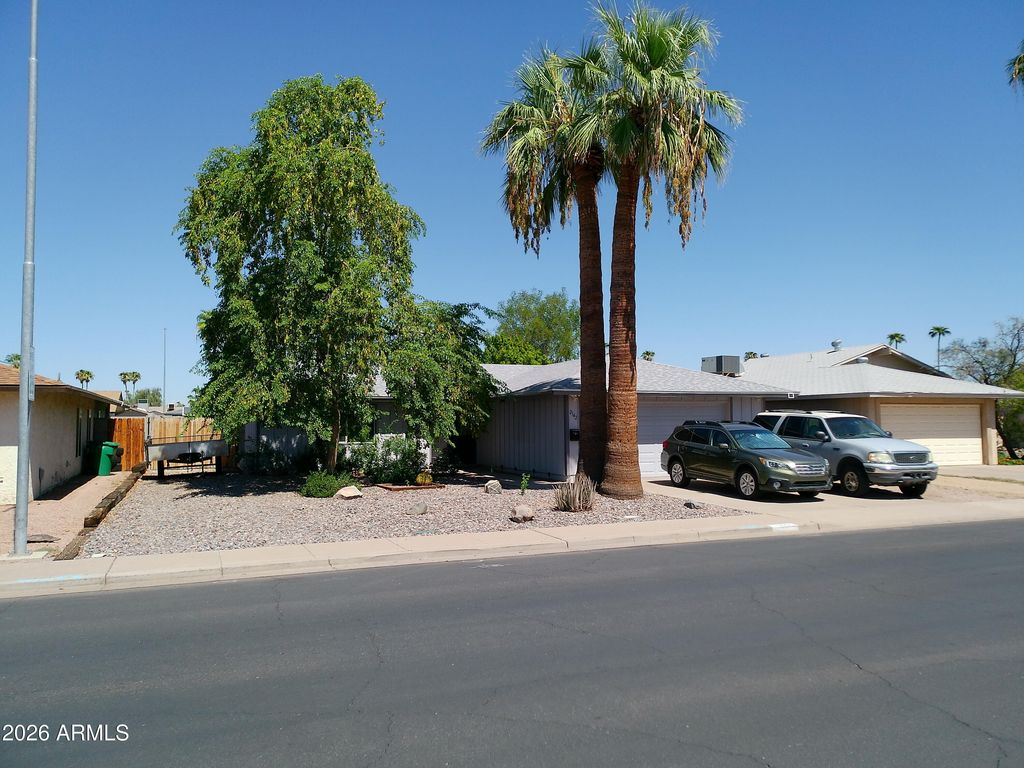 2142 W ENID Avenue, Mesa, AZ 85202 — photo 2