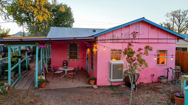 208 S 2nd St., Alpine, TX 79830