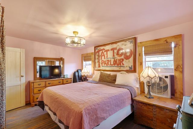 208 S 2nd St., Alpine, TX 79830