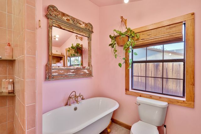 208 S 2nd St., Alpine, TX 79830