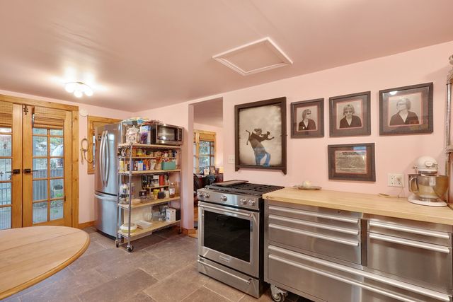 208 S 2nd St., Alpine, TX 79830