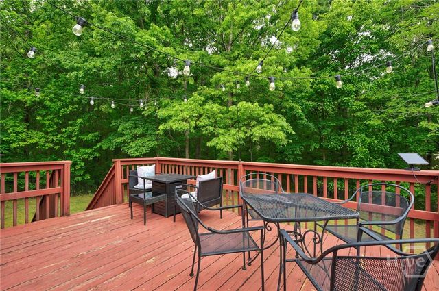 318 E Creek Bend E, Athens, GA 30605