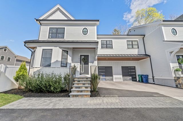 1096 Chestnut St 1096, Newton, MA 02464