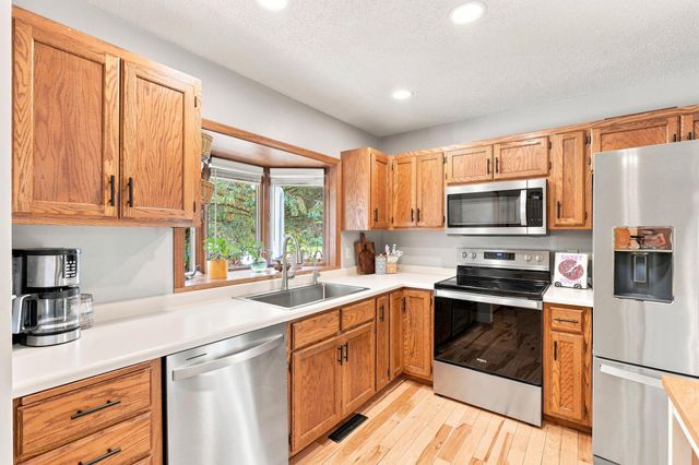 170 Meadow Drive, Loretto, MN 55357