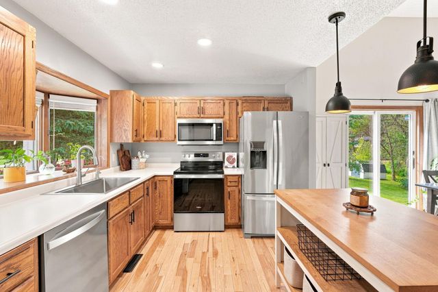 170 Meadow Drive, Loretto, MN 55357