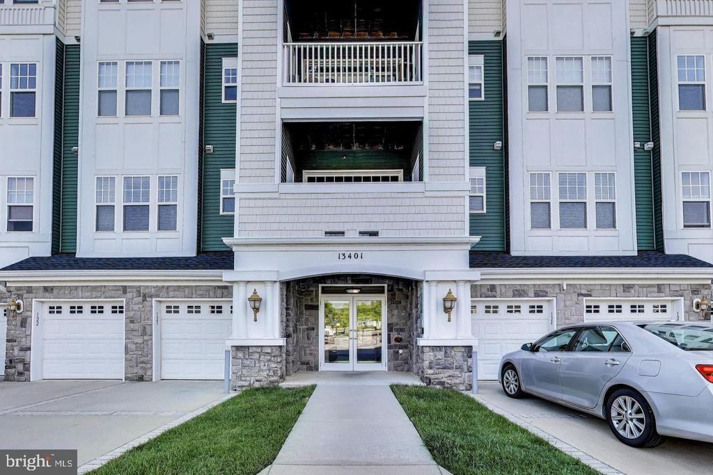 Image 47 of property listing at 13401 BELLE CHASSE BLVD #112, Laurel, MD 20707