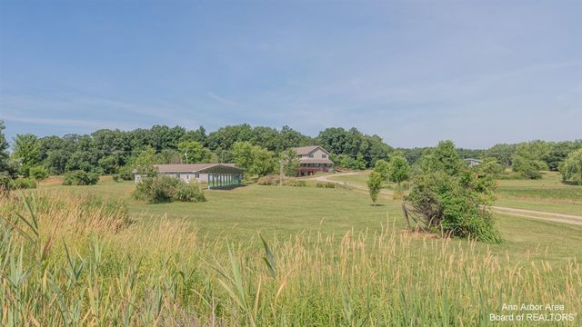 12322 Mccollum Road, Clinton, MI 49236