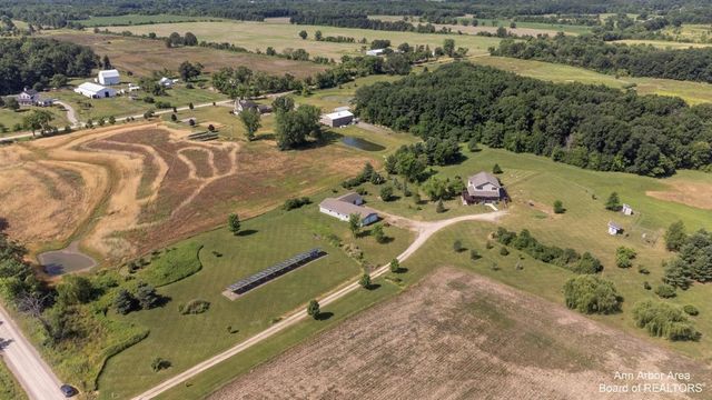 12322 Mccollum Road, Clinton, MI 49236