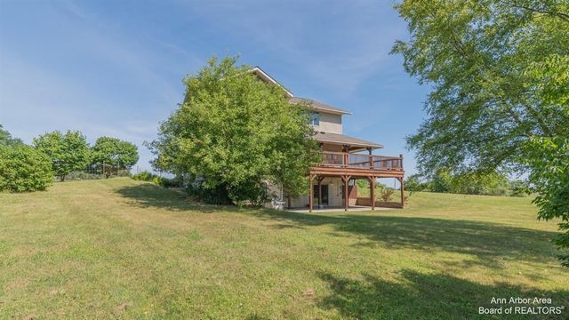12322 Mccollum Road, Clinton, MI 49236