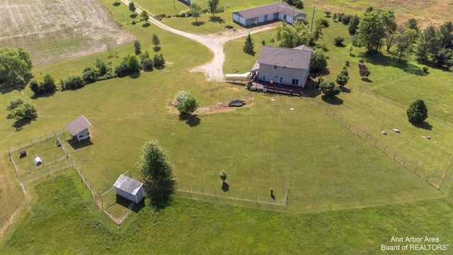 12322 Mccollum Road, Clinton, MI 49236