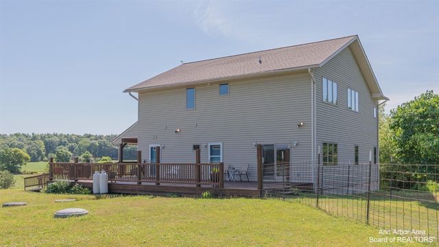 12322 Mccollum Road, Clinton, MI 49236