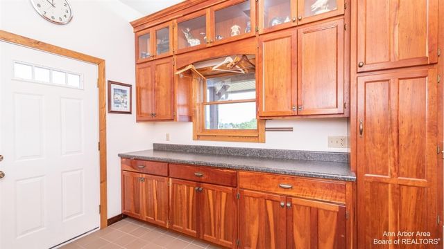 12322 Mccollum Road, Clinton, MI 49236