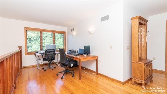 12322 Mccollum Road, Clinton, MI 49236