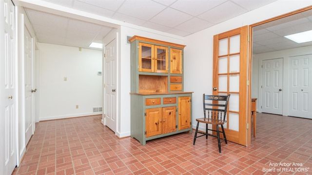 12322 Mccollum Road, Clinton, MI 49236