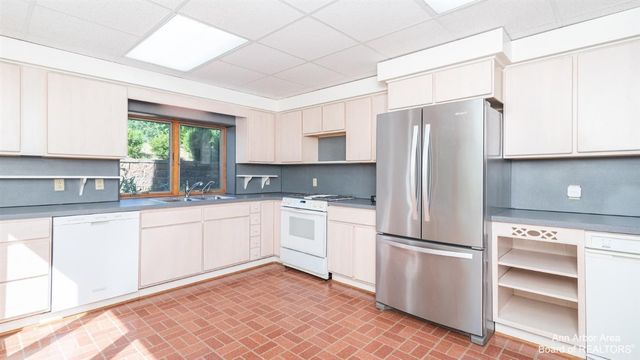 12322 Mccollum Road, Clinton, MI 49236