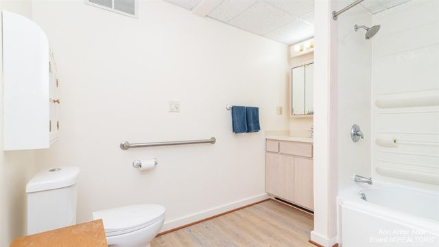 12322 Mccollum Road, Clinton, MI 49236