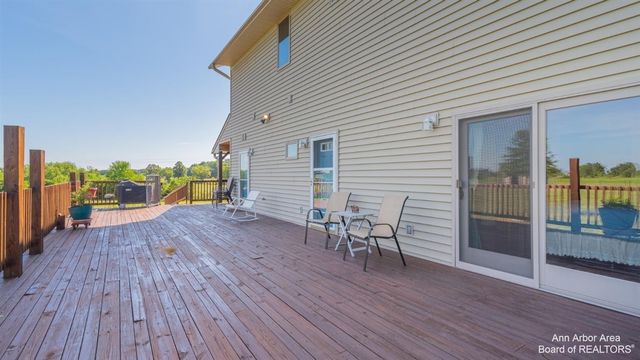 12322 Mccollum Road, Clinton, MI 49236