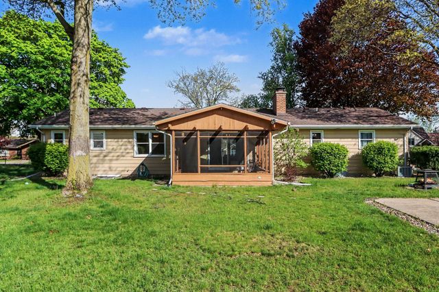 9419 Oakview Drive, Portage, MI 49024