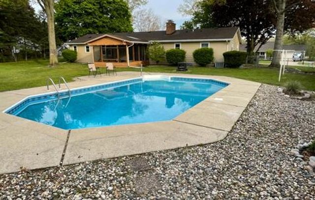 9419 Oakview Drive, Portage, MI 49024