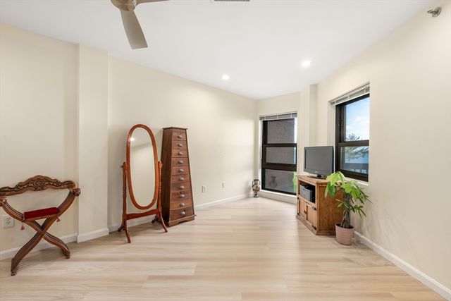 1 Seal Harbor Rd 300, Winthrop, MA 02152