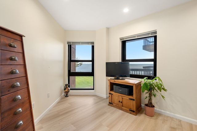 1 Seal Harbor Rd 300, Winthrop, MA 02152