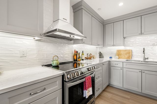 1 Seal Harbor Rd 300, Winthrop, MA 02152