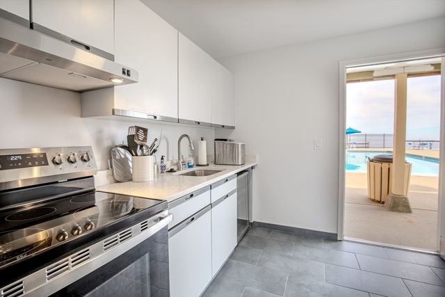 1 Seal Harbor Rd 300, Winthrop, MA 02152