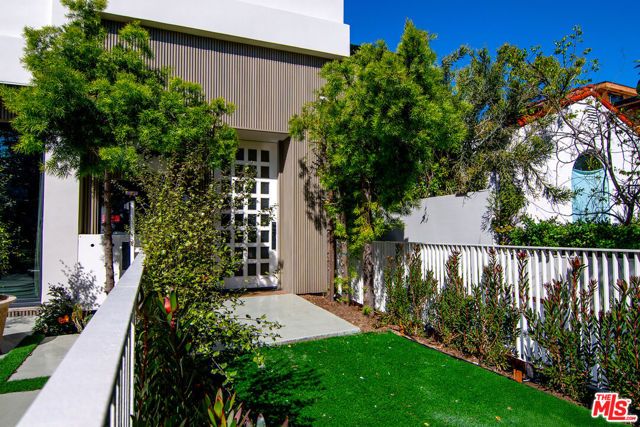 1621 S Bedford Street, Los Angeles, CA 90035