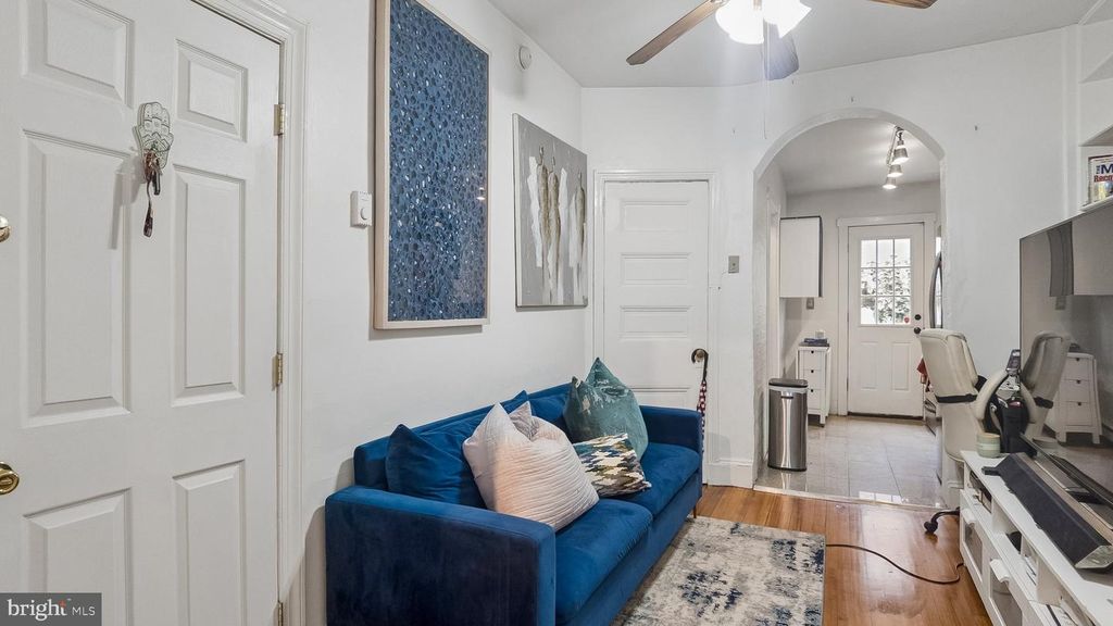 320 S JUNIPER ST, PHILADELPHIA, PA 19107 — photo 5