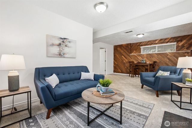 25328 151st Place SE, Covington, WA 98042