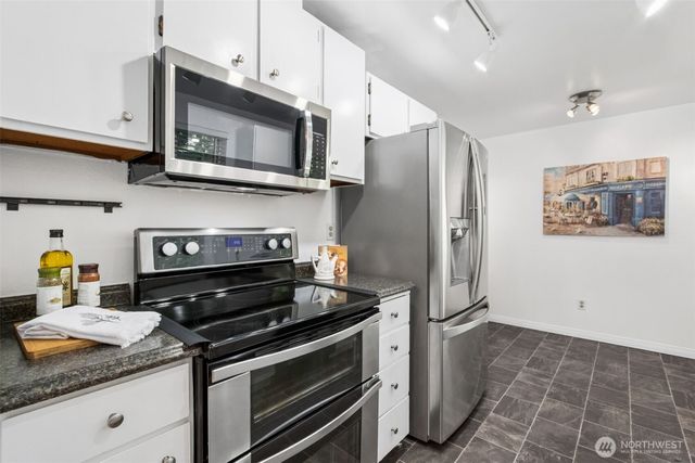25328 151st Place SE, Covington, WA 98042