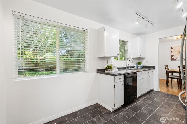 25328 151st Place SE, Covington, WA 98042