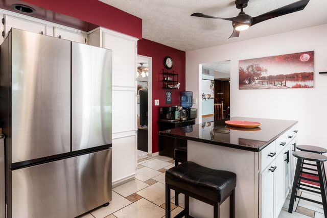 280 Knoll Road, Belvidere, IL 61008