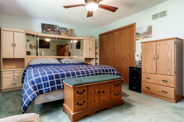 280 Knoll Road, Belvidere, IL 61008