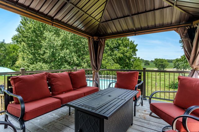 280 Knoll Road, Belvidere, IL 61008