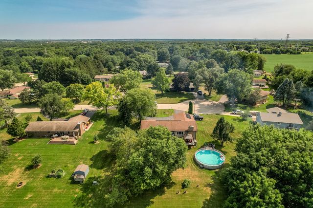 280 Knoll Road, Belvidere, IL 61008
